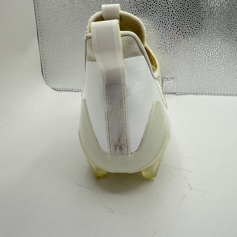 Cleats - Picture 4 of 4